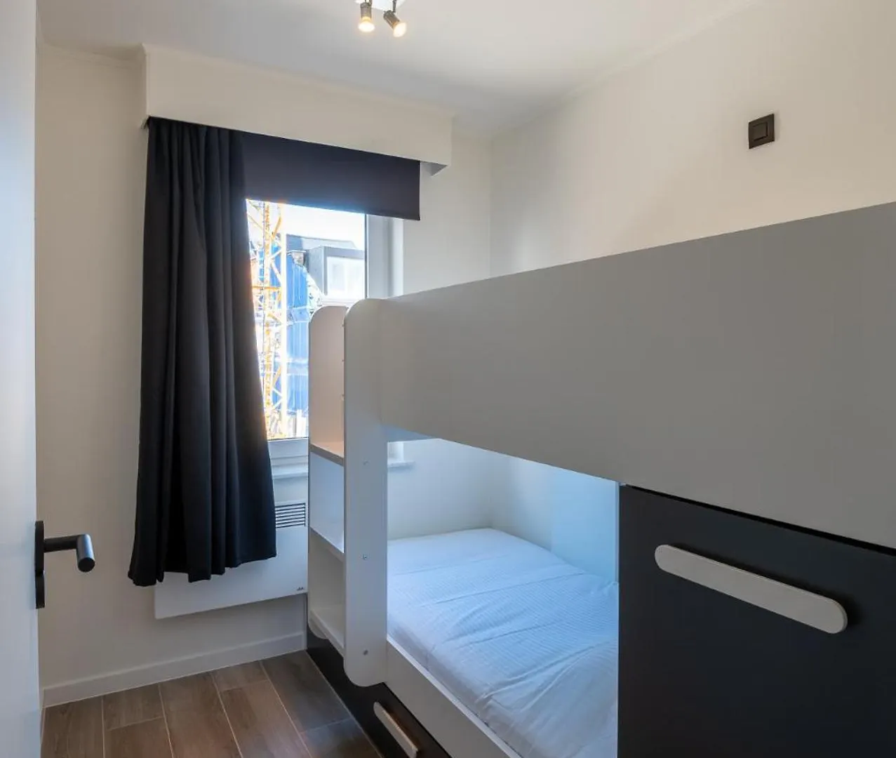 Modern Apartment Close To The Beach For 6 Ostend